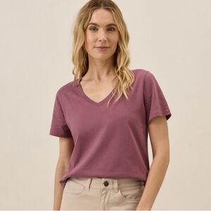 PACT Organic Cotton V-Neck Tee Mauve Pink Minimalist Capsule Wardrobe Basic S